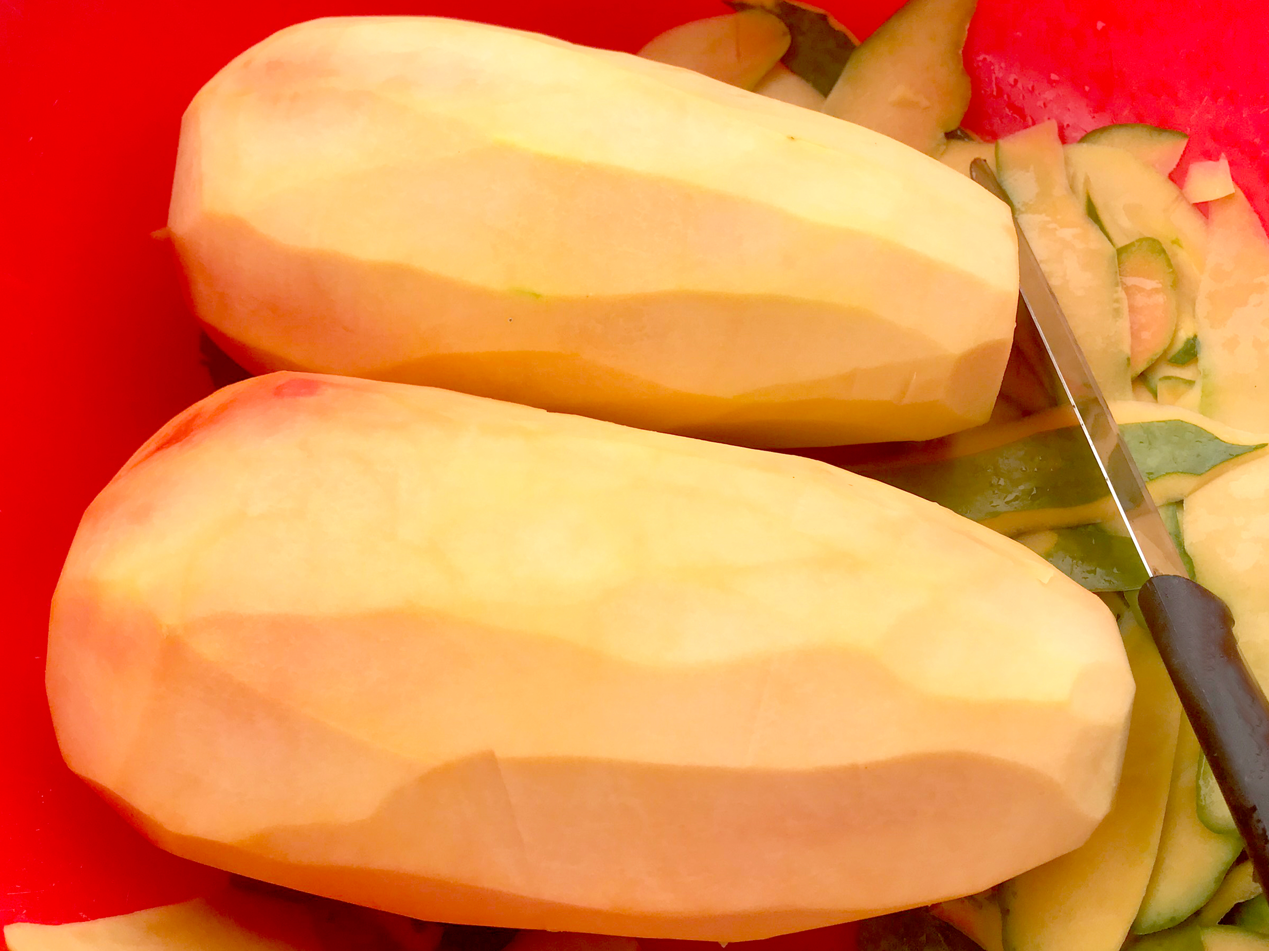washing and peeling papaya in cheerfarm, premium dreid fruits
